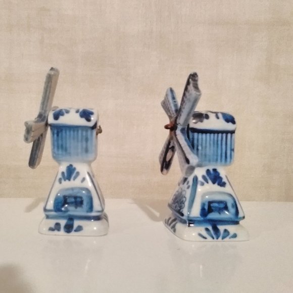 Windmill Salt & Pepper Shakers - Picture 4 of 6
